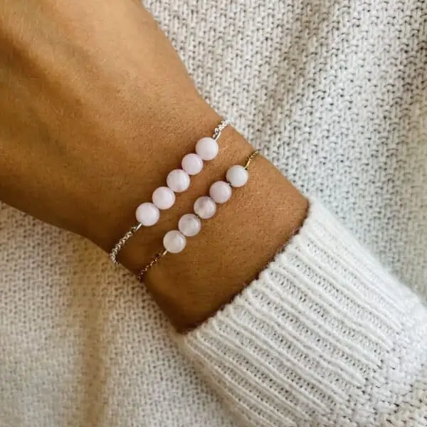 bracelet pentaperle porté double quartz rose